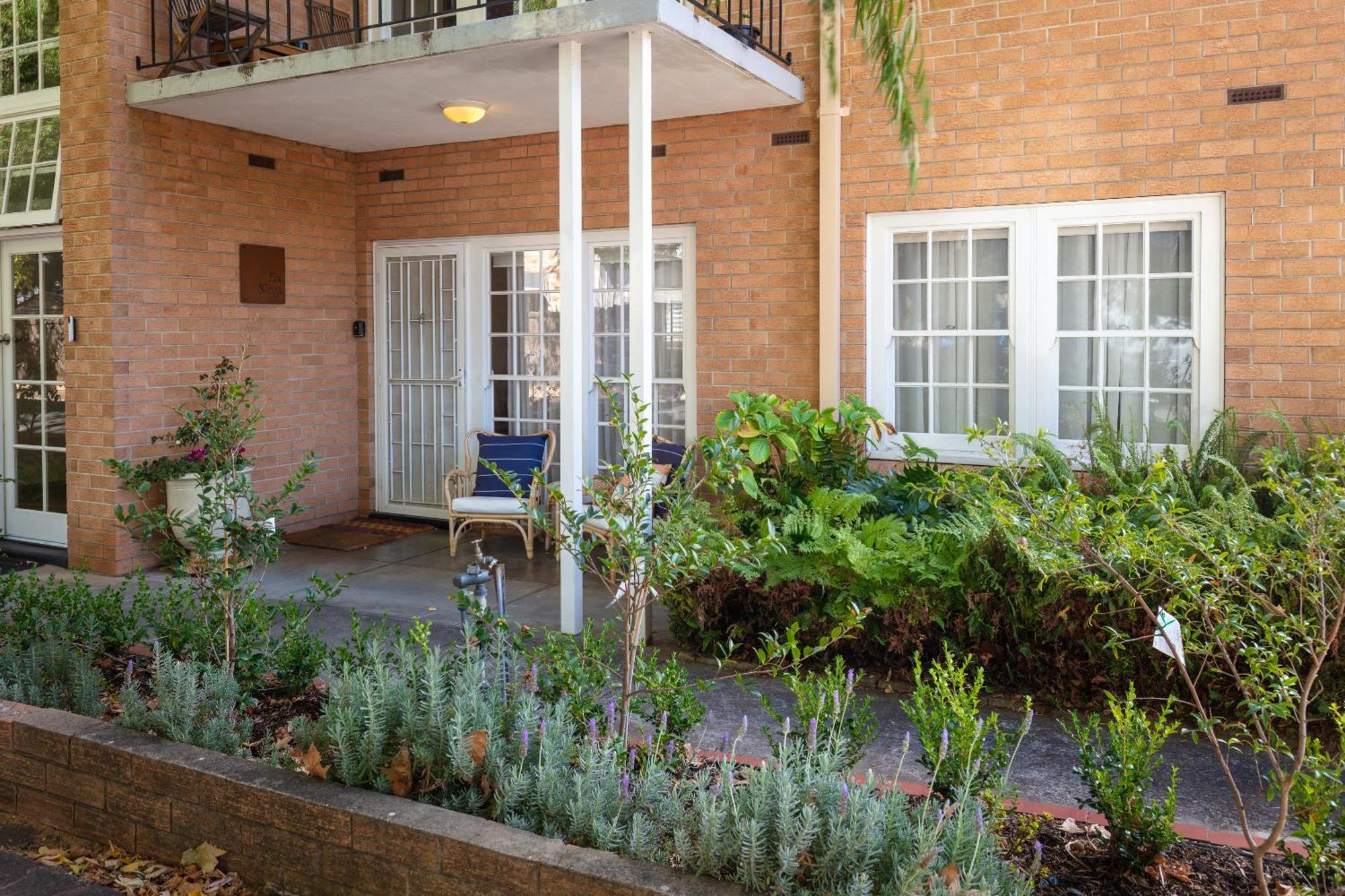 Six Kings - The Very Location Apartment