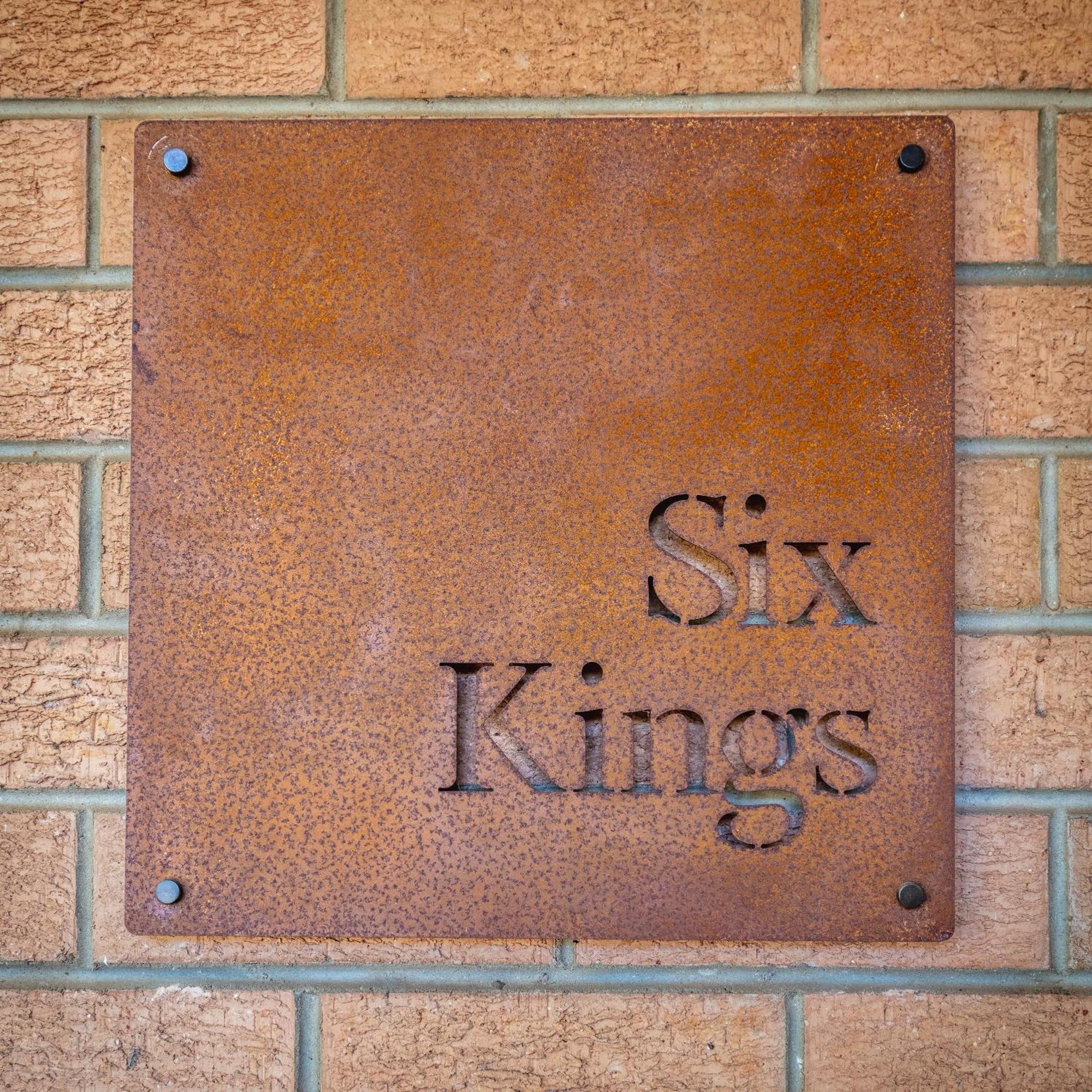 Six Kings - The Very Location