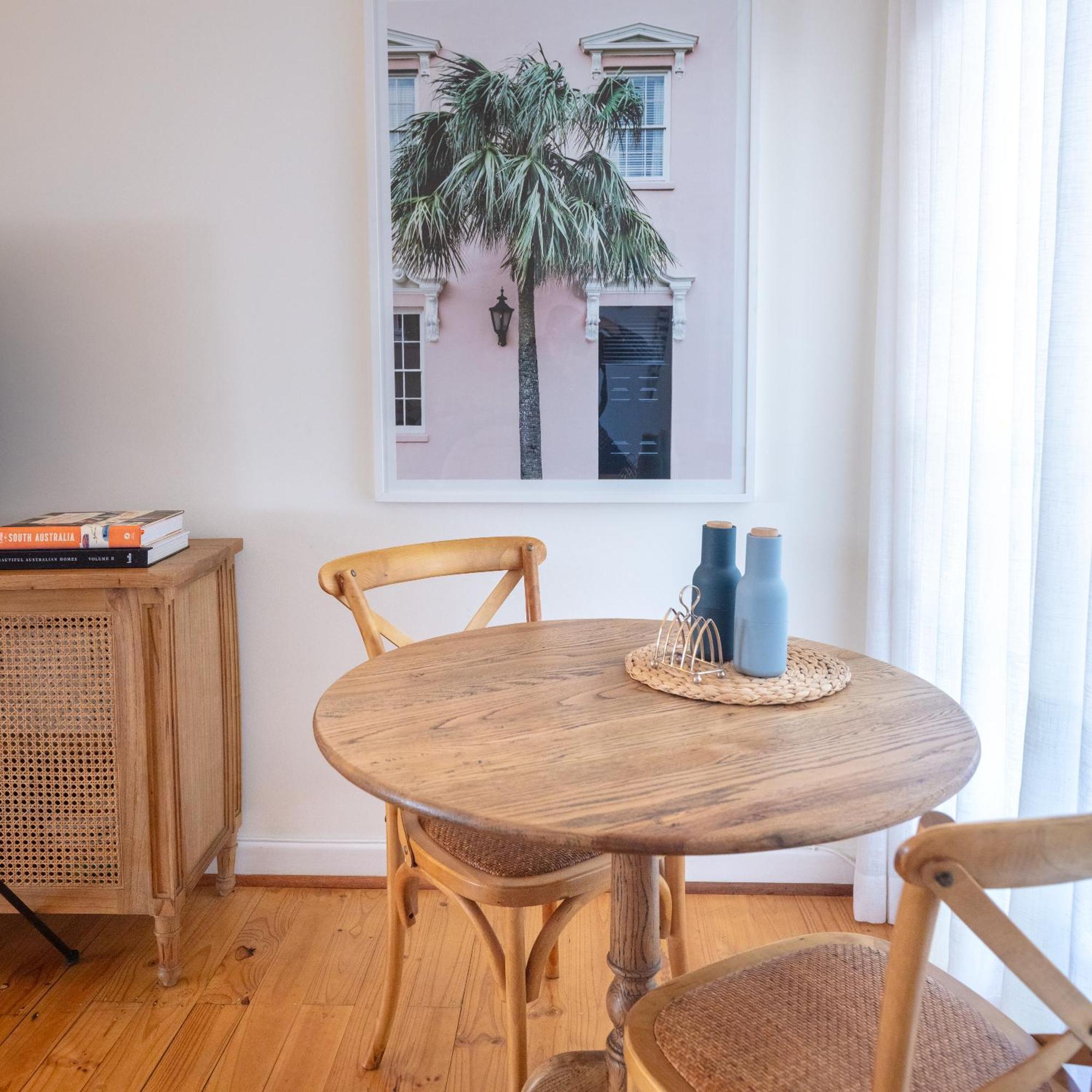 Six Kings - The Very Location Apartment Adelaide